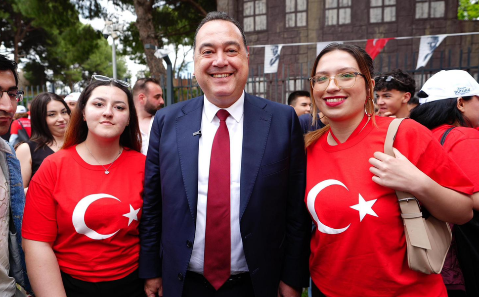 Başkan Dutlulu gençlerle bir araya geldi