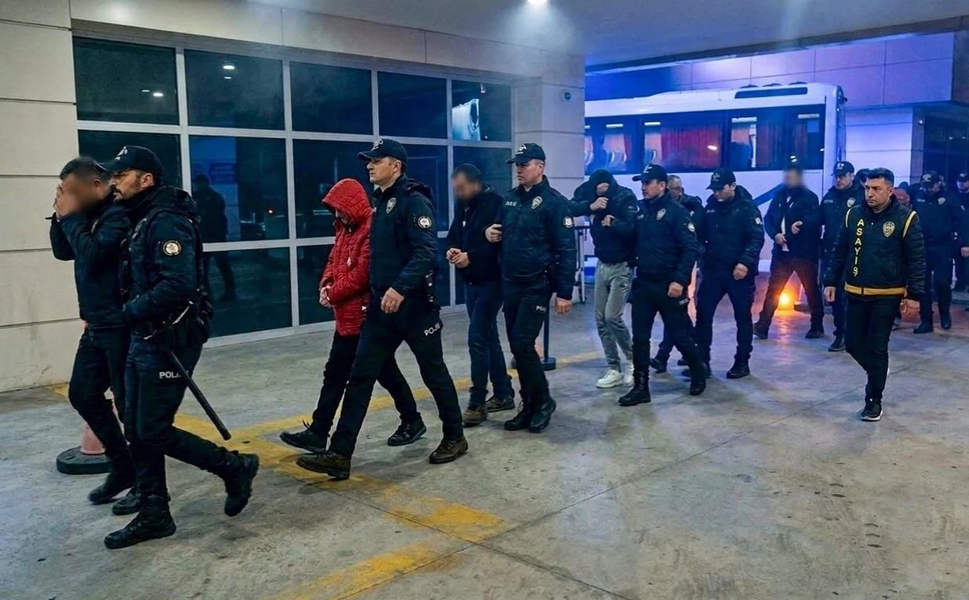 Sahte polis-savcı şebekesine operasyon: Manisa da listede