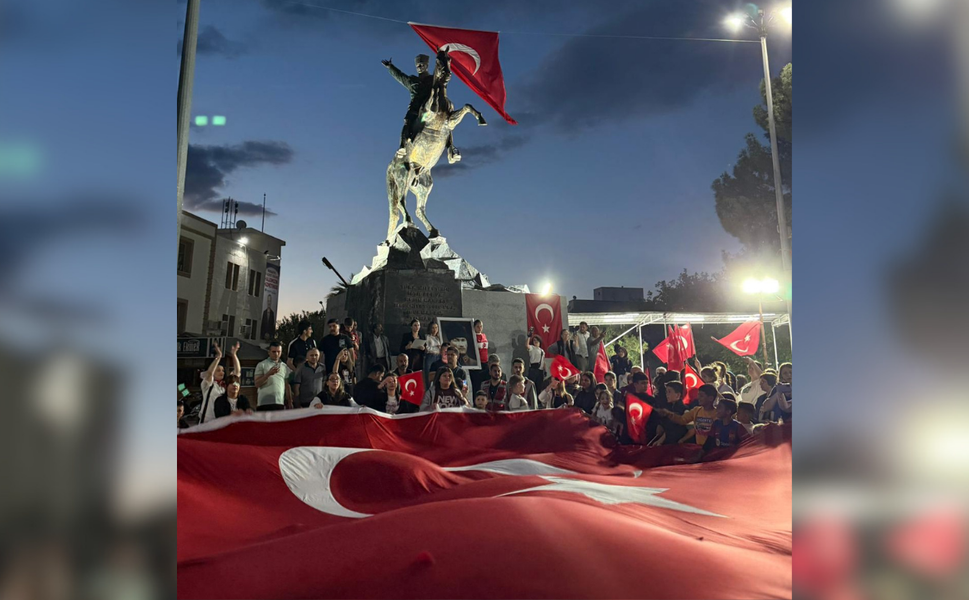 Manisa Muradiye’de 19 Mayıs coşkusu meydanlara taştı