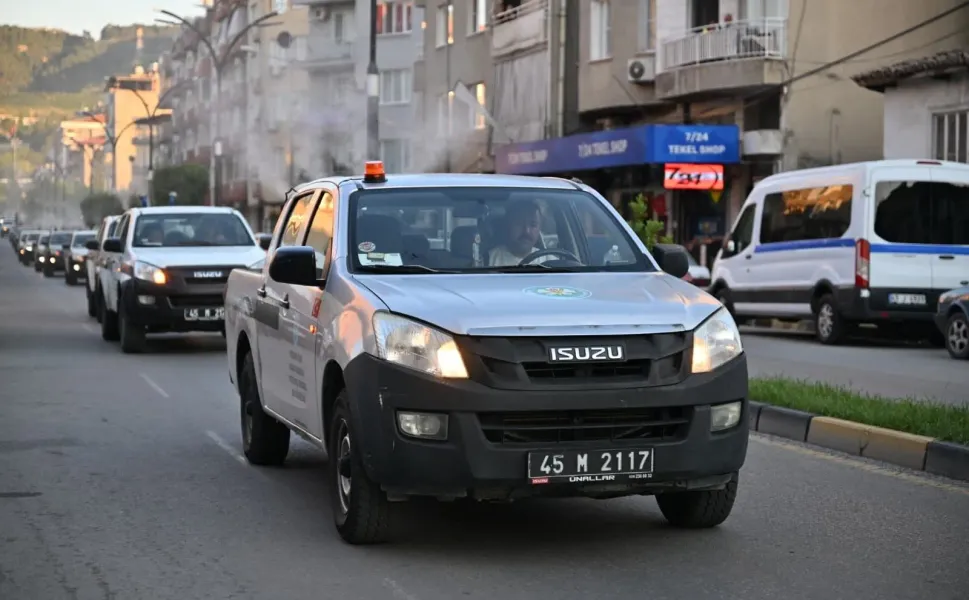 20 araç, 30 personel sahada: Manisa’da haşereyle mücadele hız kesmiyor