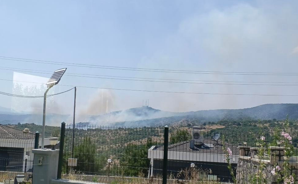 Manisa Yunusemre’de makilik alandaki yangın kontrol altına alındı
