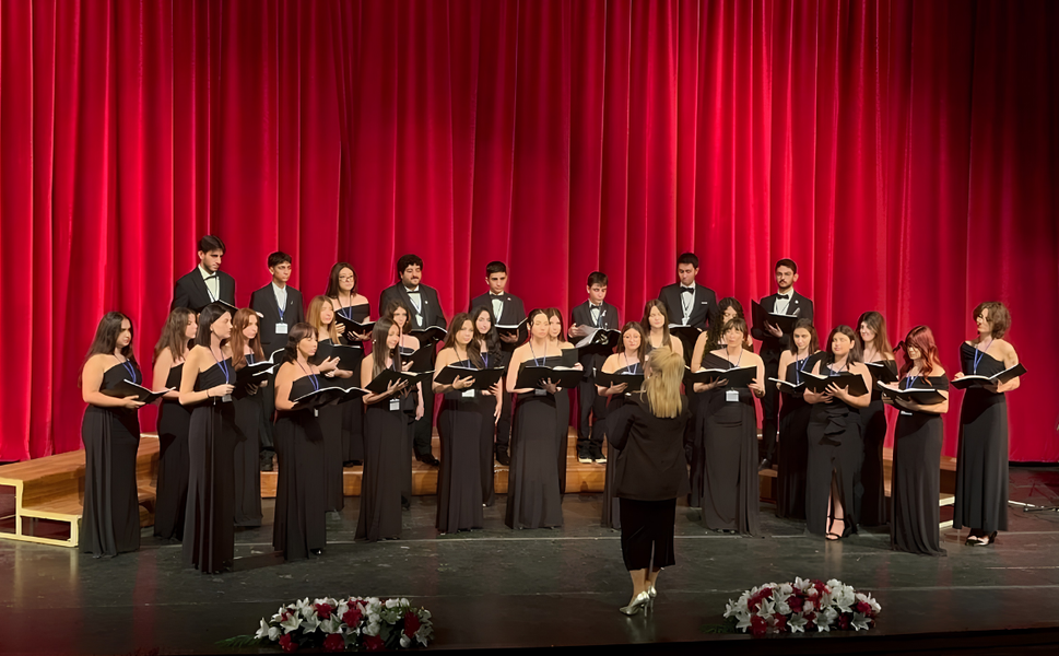 Manisa Büyükşehir’in koroları sanat yolculuğunu ödüllerle taçlandırdı
