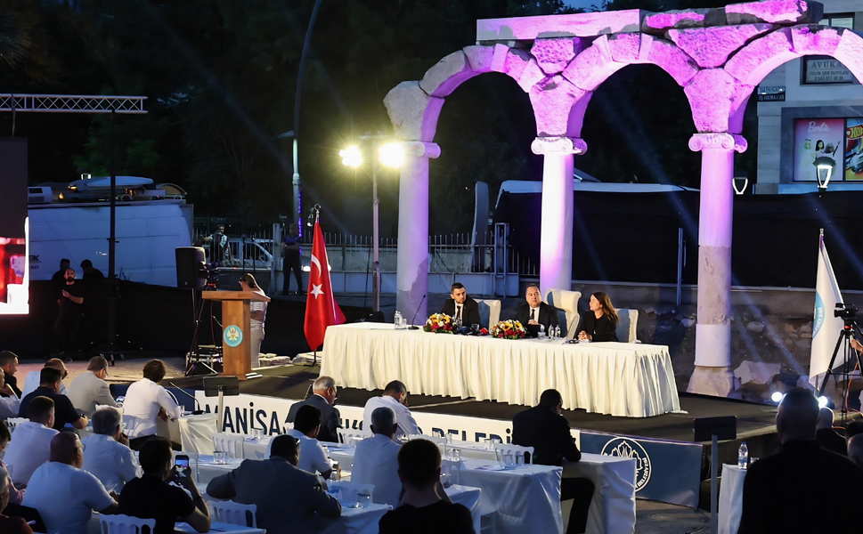 Thyateira Antik Kenti’nde tarihi meclis: Manisa Büyükşehir’den yatırım ve proje mesajları