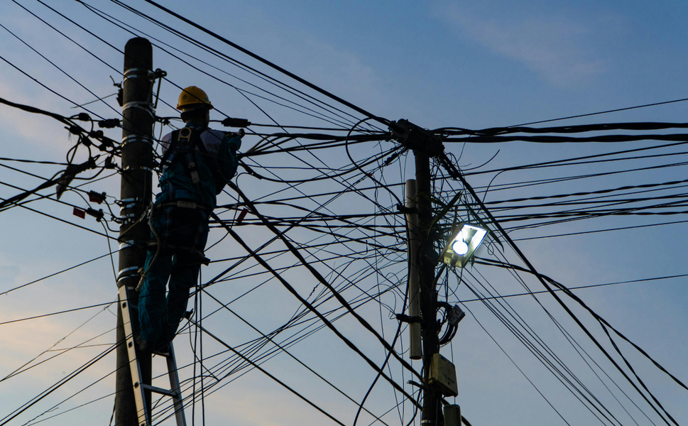 Manisa'da elektrik kesintisi! 25 Temmuz'da 10 ilçede elektrikler kesilecek