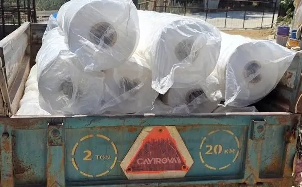 Manisa'da kavurucu sıcaklar bağları örttürdü!