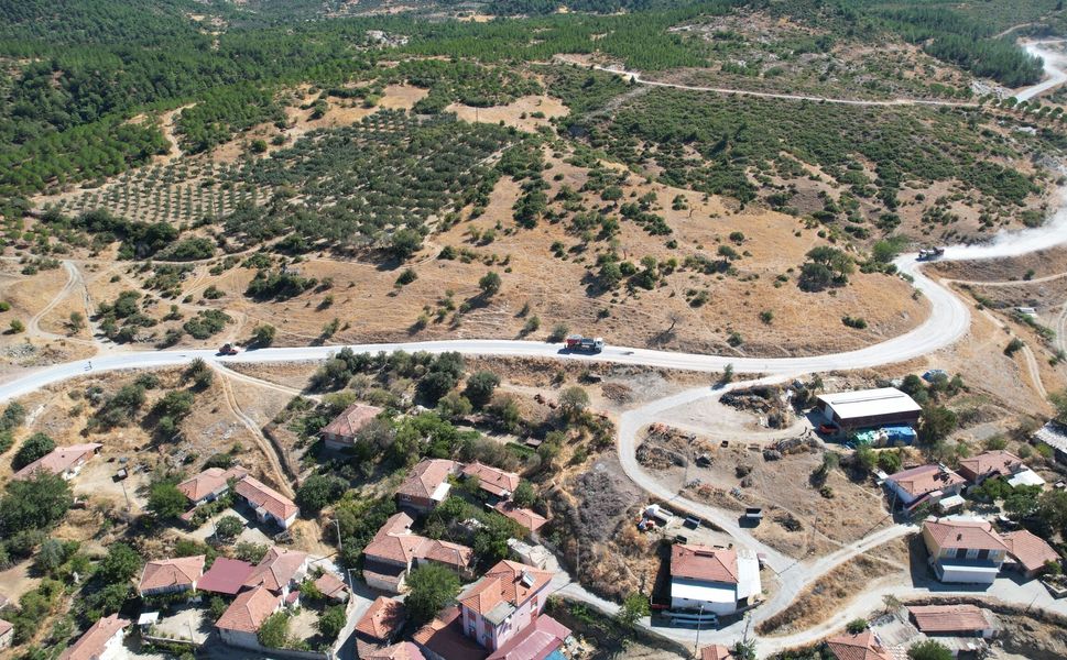 Manisa’da yıllardır beklenen yol yenileniyor: 7 kilometrelik güzergâh asfaltlandı