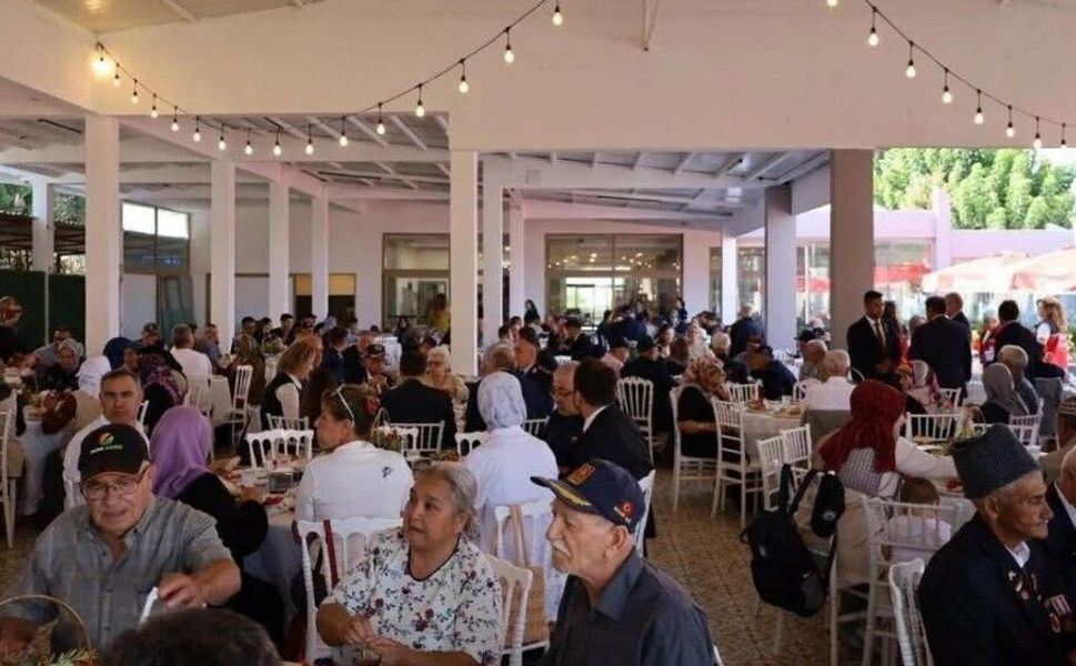 Manisa’da gaziler onuruna özel kahvaltı programı düzenlendi