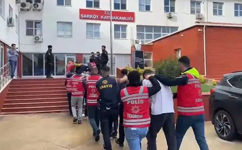 Manisa’nın da aralarında olduğu 8 ilde dolandırıcılık operasyonu: 9 tutuklama