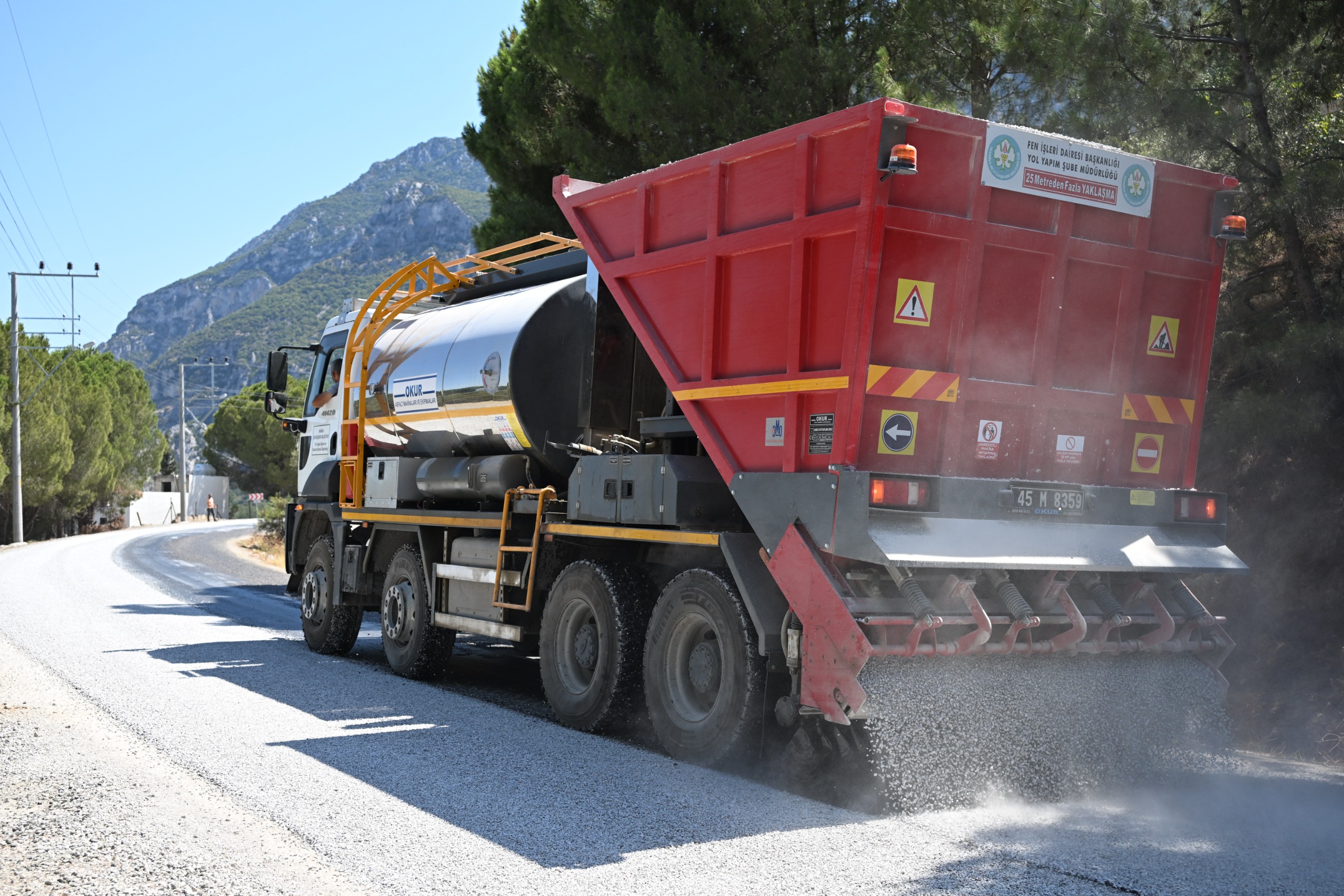 Büyükşehir, Spil Dağı Milli Parkı Yolunu Yeniliyor (10)