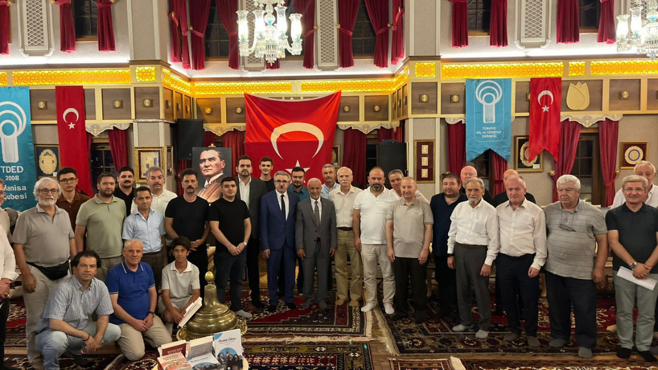 Manisa İrfan Meclisi’nde Zaferler Ayı Coşkusu