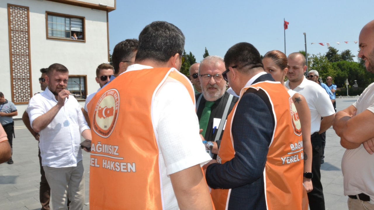 Yunusemre Belediyesi’nde Memurlar Iş Bıraktı Sosyal Denge Tazminatı Haktır, Lütuf Değil! (3)