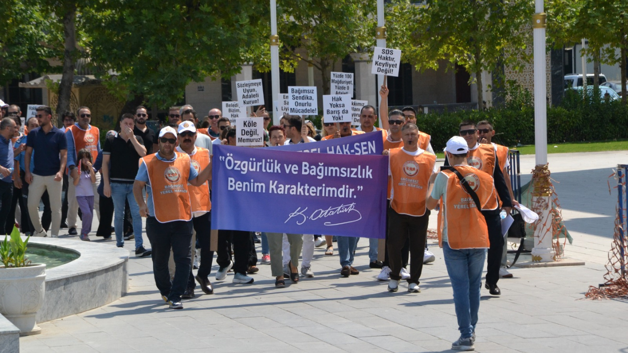 Yunusemre Belediyesi’nde Memurlar Iş Bıraktı Sosyal Denge Tazminatı Haktır, Lütuf Değil!