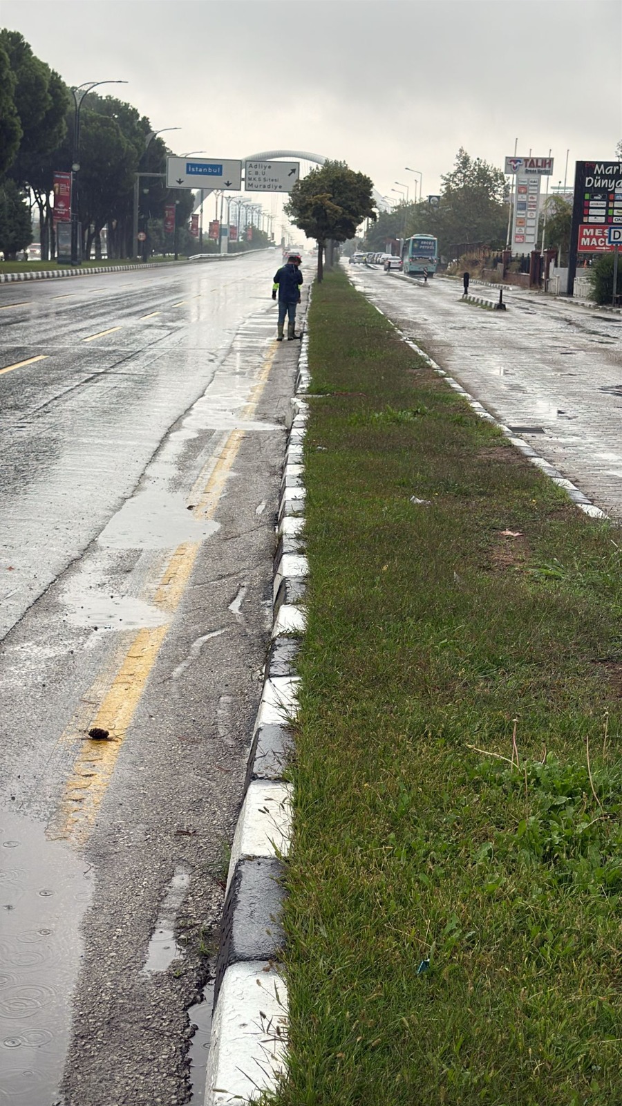 Büyükşehir Ve Maski̇ Ekipleri Yağmur Için Sahada (5)