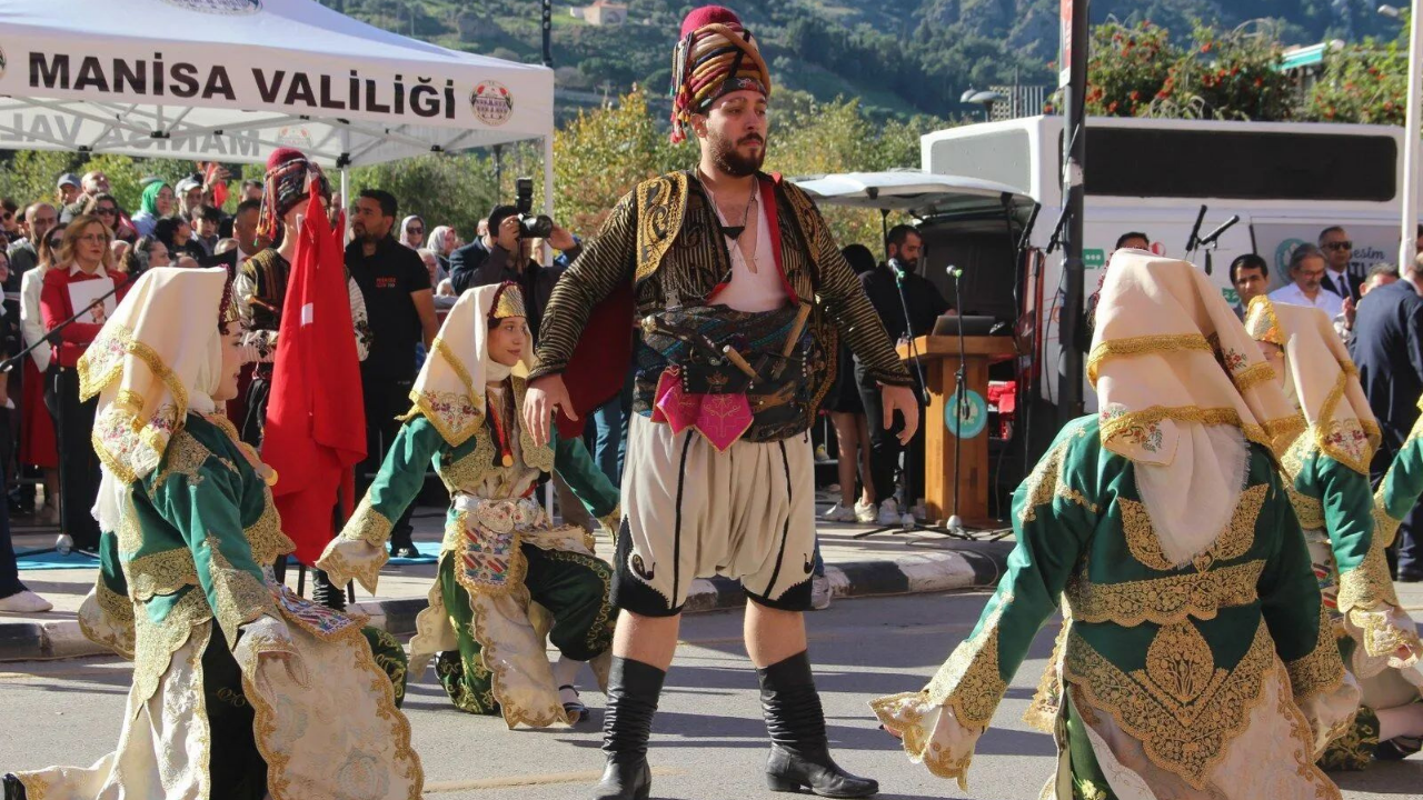 Manisa'da Cumhuriyet Bayramı Coşkusu Zirveye Ulaştı (1)