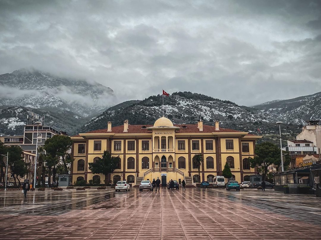 272282966 587330075770968 356427530179682470 N E1672084340473