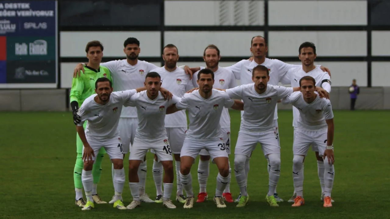 Manisaspor Evinde Şv Yaptı7 (1)