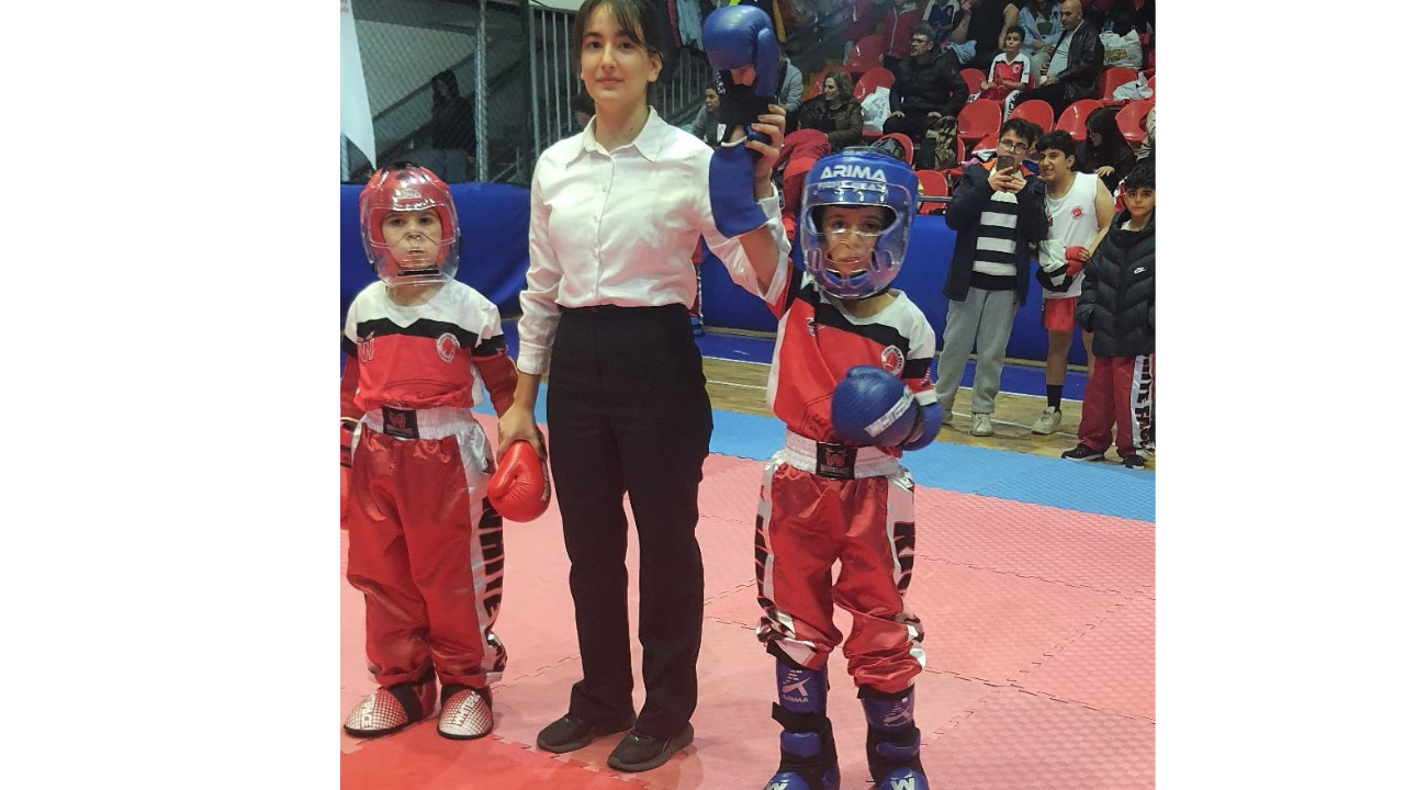 Salihlili Kick Boksculardan Manisa Bolge Sampiyonasinda Madalya Basarisi 2