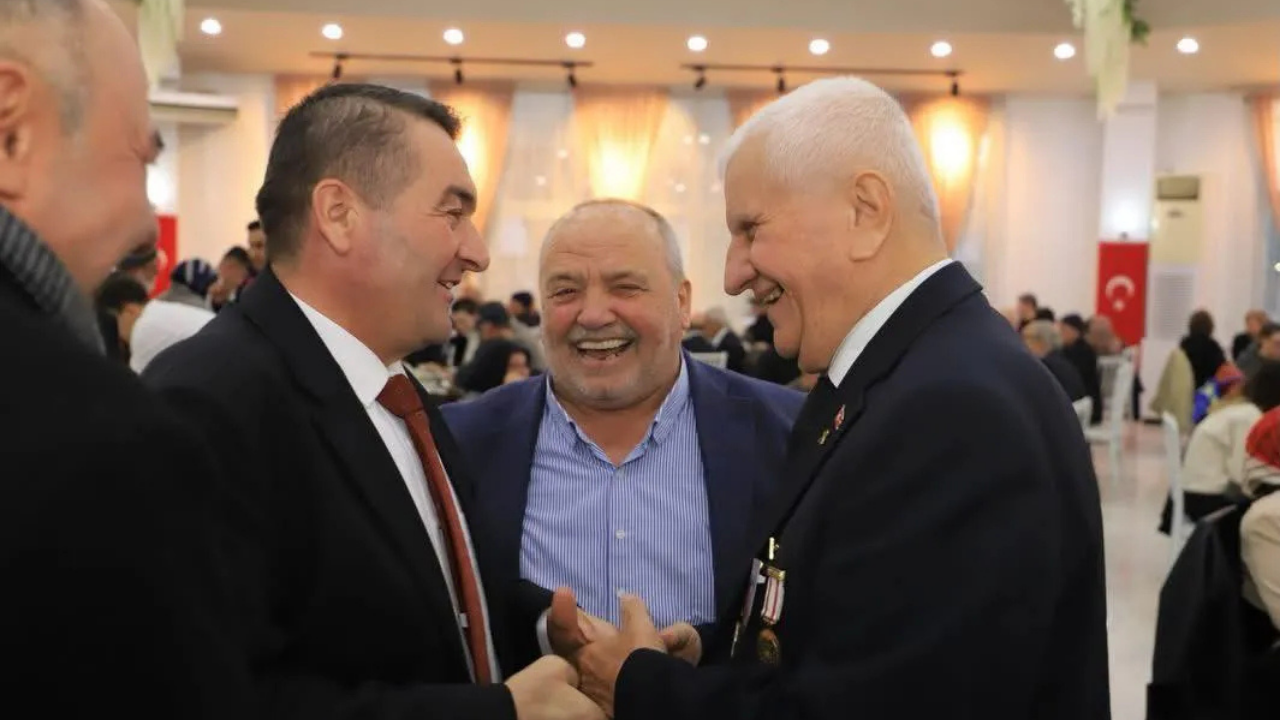 Saruhanlı'da Şehit Aileleri Ve Gaziler Onuruna Iftar Düzenlendi (2)