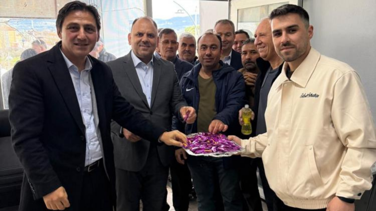 AK Parti Selendi’de Bayramda Buluştu