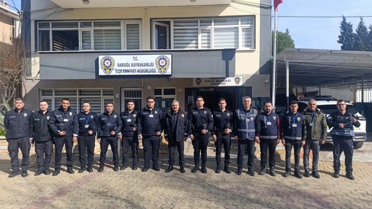 Manisa Emniyet Müdürü Sahada Ekiplerle Denetim Turunda (3)