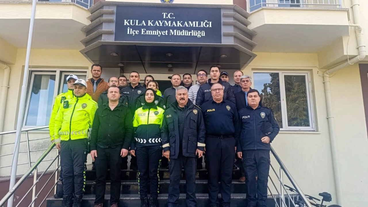 Manisa Emniyet Müdürü Sahada Ekiplerle Denetim Turunda (4)