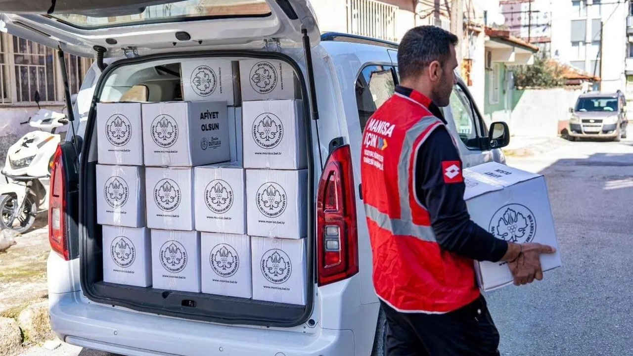 Manisada 22 Bin Aileye Ramazan Destegi 2