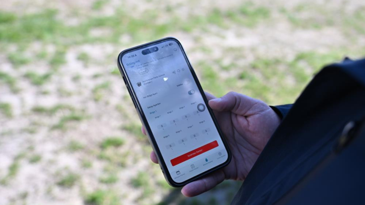 Manisa'da Yeşil Alanlarda Akıllı Sulama Dönemi Başladı1