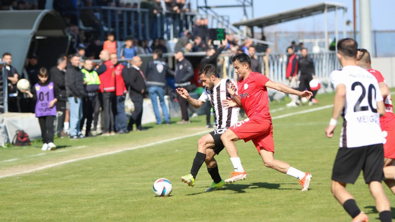 Manisaspor Evinde İzton Torbalıspor'u 3 Golle Mağlup Etti (2)