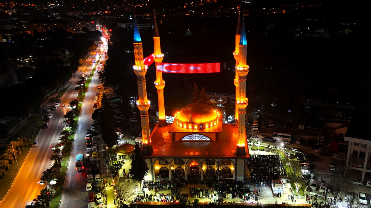 Yunusemre'de Kadir Gecesi1