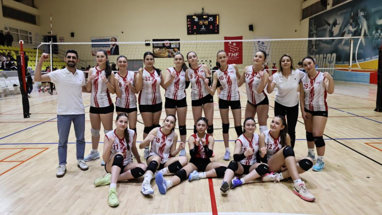 Salihli’nin Sultanları Manisa Şampiyonu-1