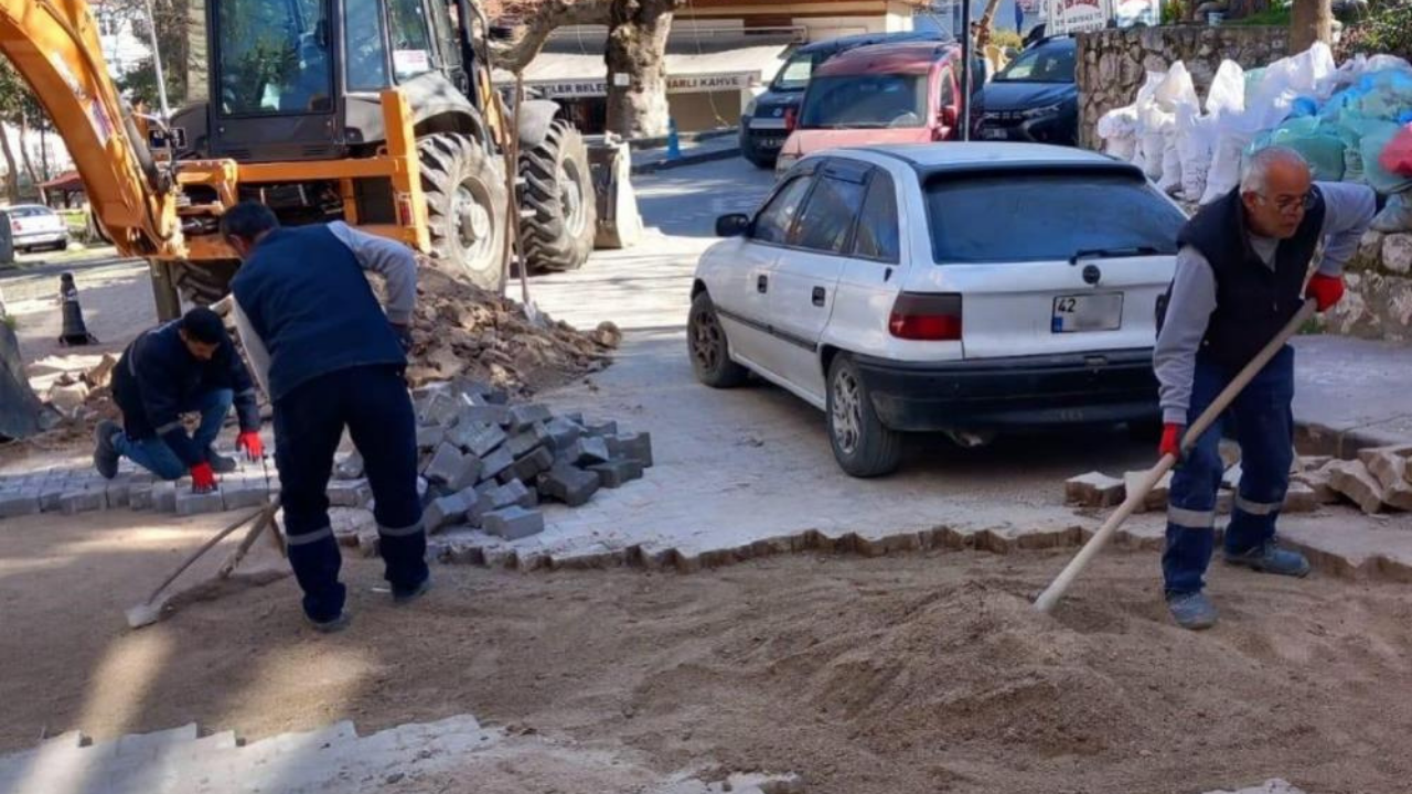 Şehzadeler’de yol ve kaldırımlar için kapsamlı onarım hamlesi-1