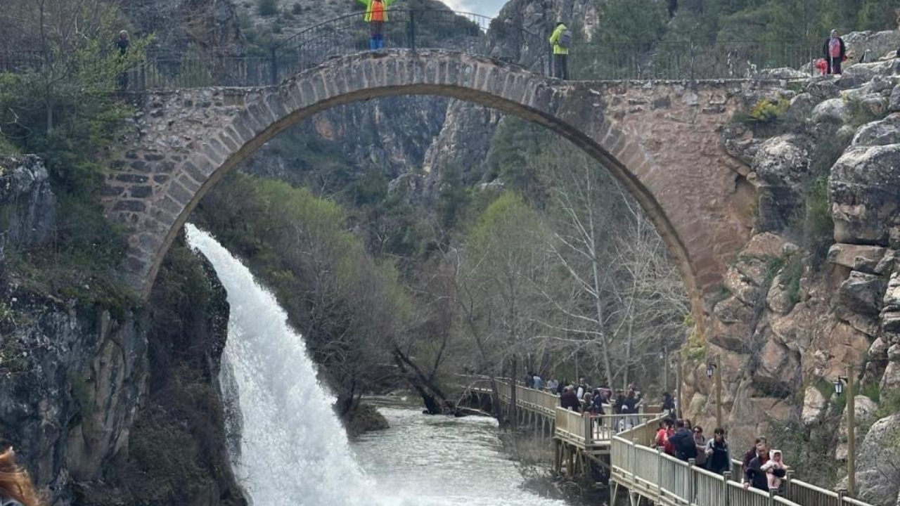 Ulubey Kanyonu’nda Doğa ve Tarih Buluşması: TURBELDAK’tan 10 Kilometrelik Keşif Yürüyüşü-1