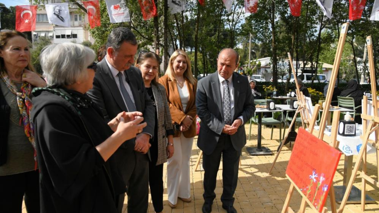 emekli kafede anlamlı sergi-1