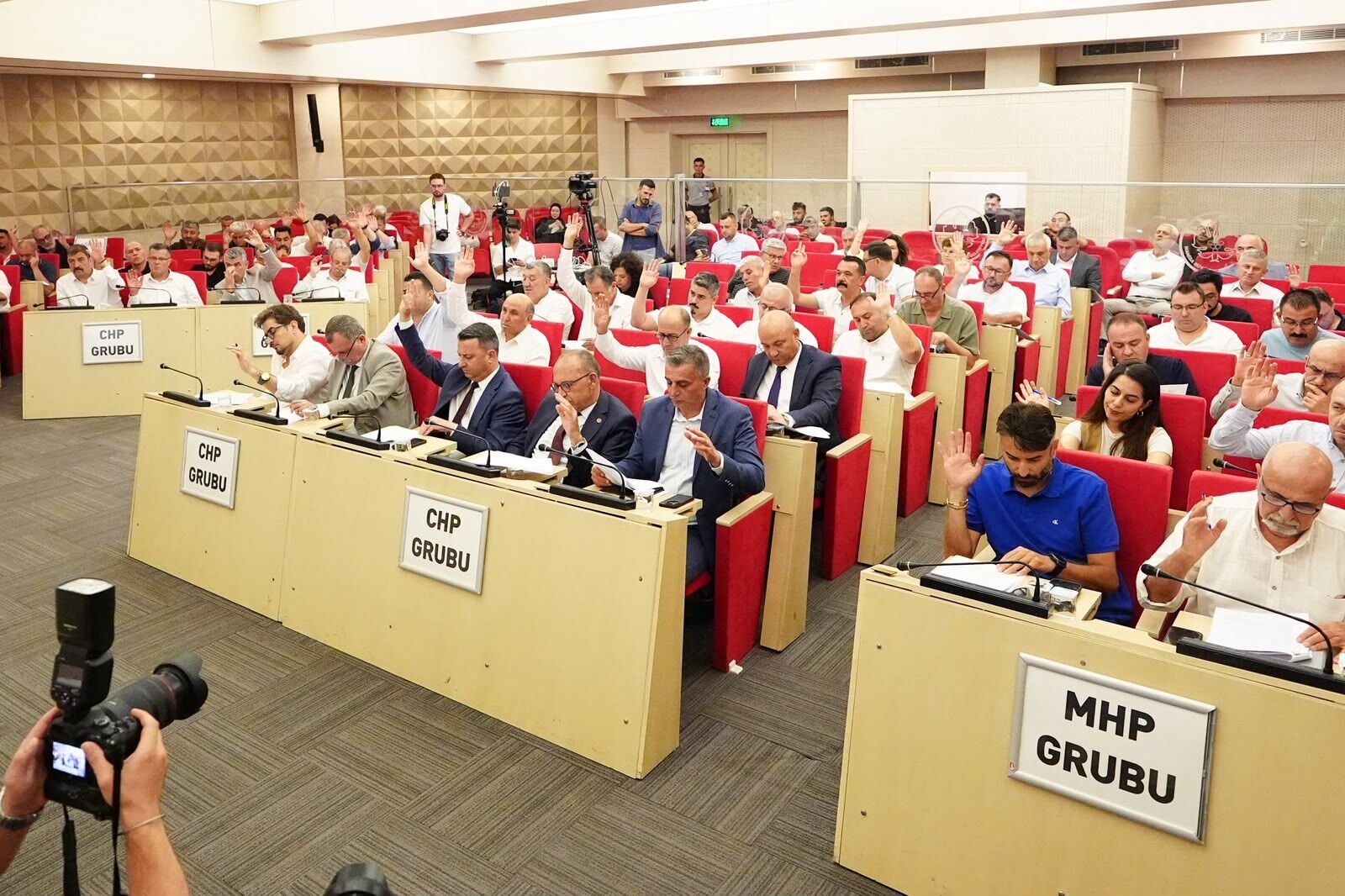 Başkan Dutlulu Meclis’te Manisa’nın Büyük Yatırımlarını Anlattı (1)