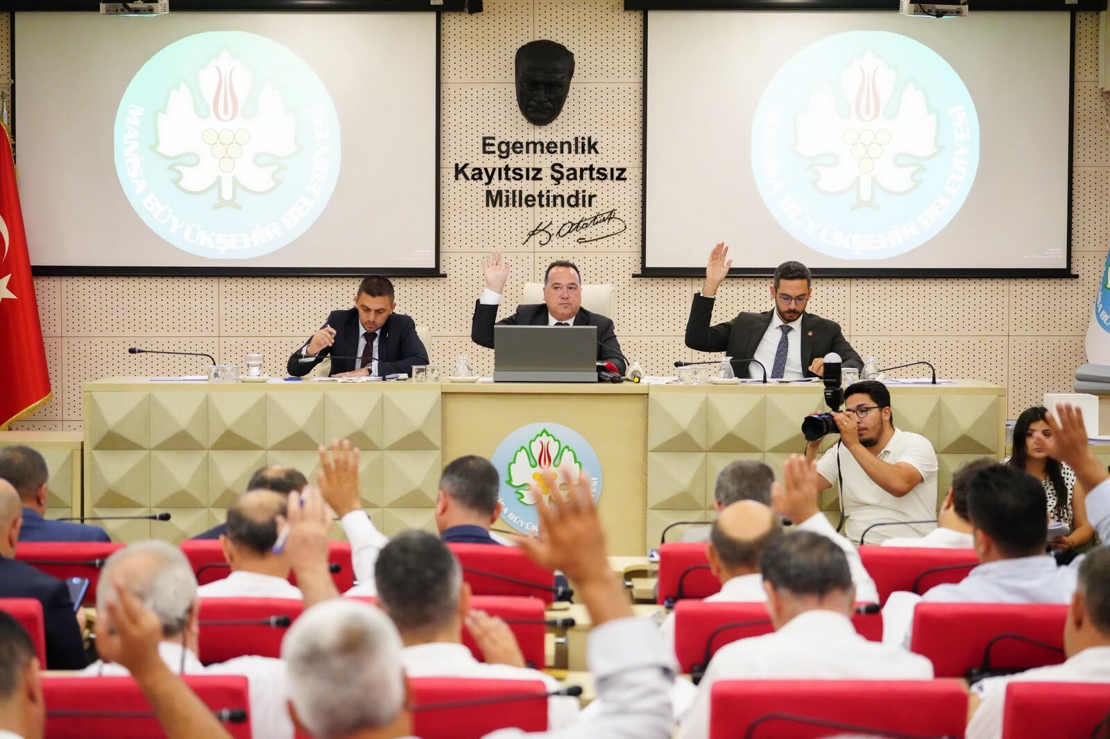Başkan Dutlulu Meclis’te Manisa’nın Büyük Yatırımlarını Anlattı (4)