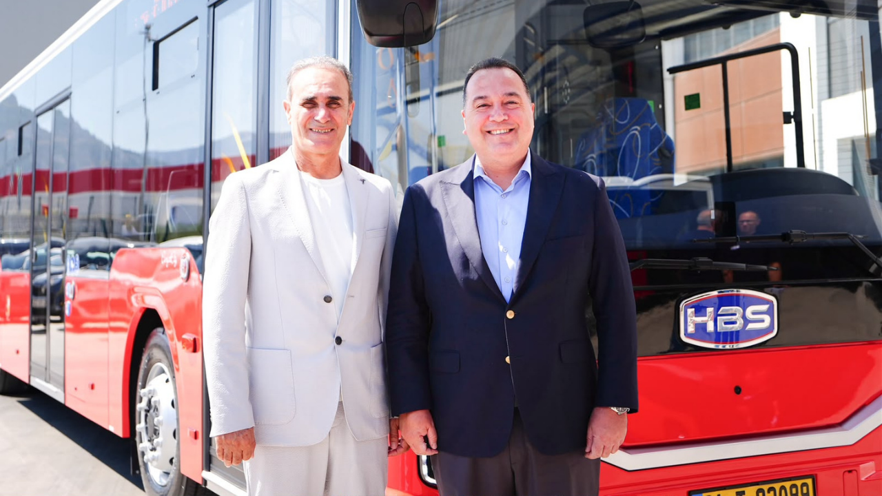 Manisa Büyükşehir, Toplu Ulaşım Filosunu 15 Yeni Otobüsle Güçlendiriyor