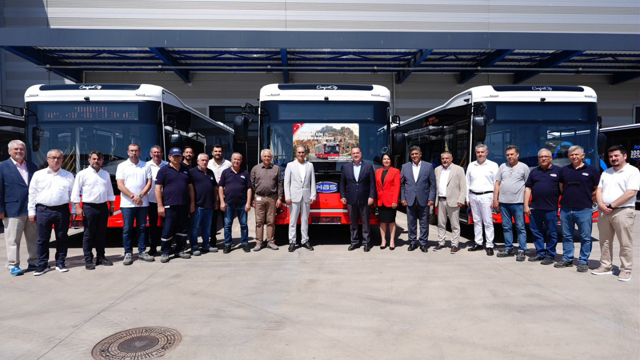Manisa Büyükşehir, toplu ulaşım filosunu 15 yeni otobüsle güçlendiriyor