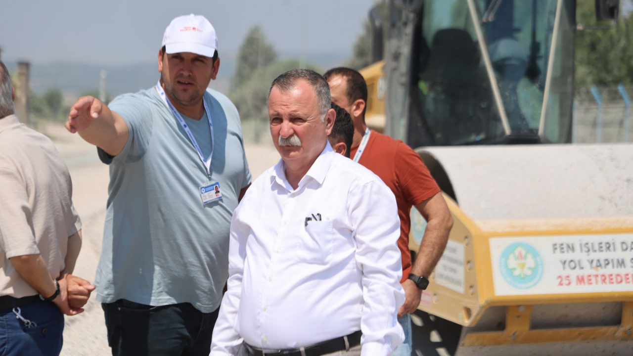 Muradi̇ye'de Asfalt Çalişmalari Başladi