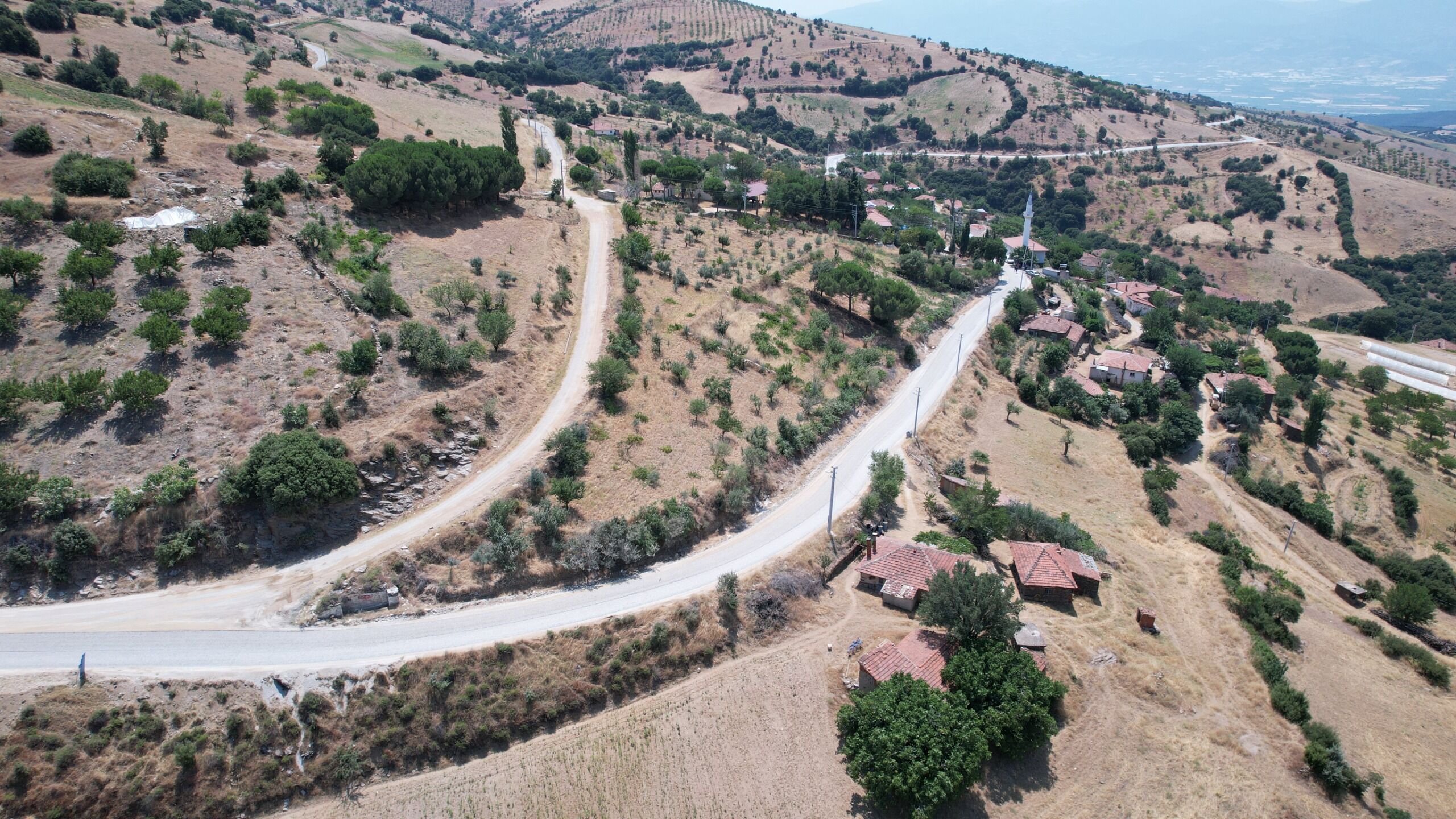 Manisa Büyükşehir’den Kula’da 12,5 Kilometrelik Yol Hamlesi (2)