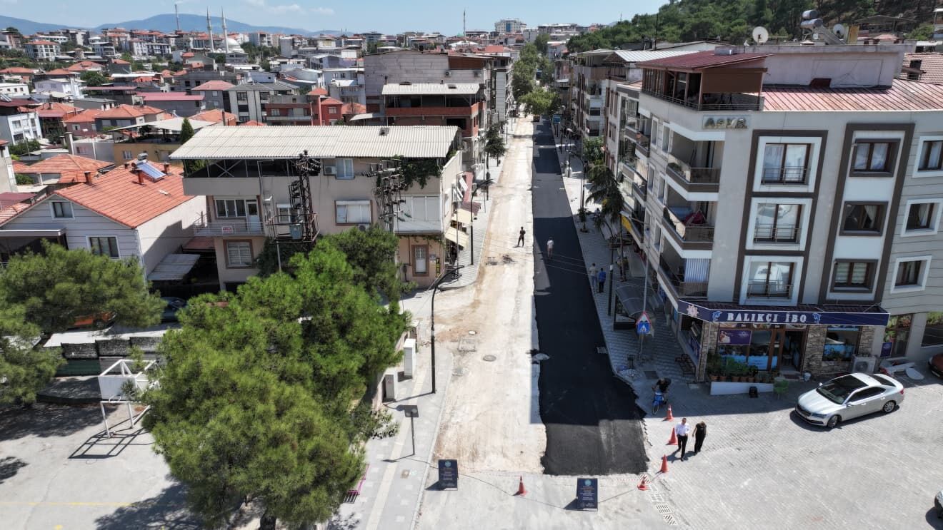 Soma Turgutalp Mahallesi Tarihinde İlk Kez Sıcak Asfaltla Buluşuyor (15)