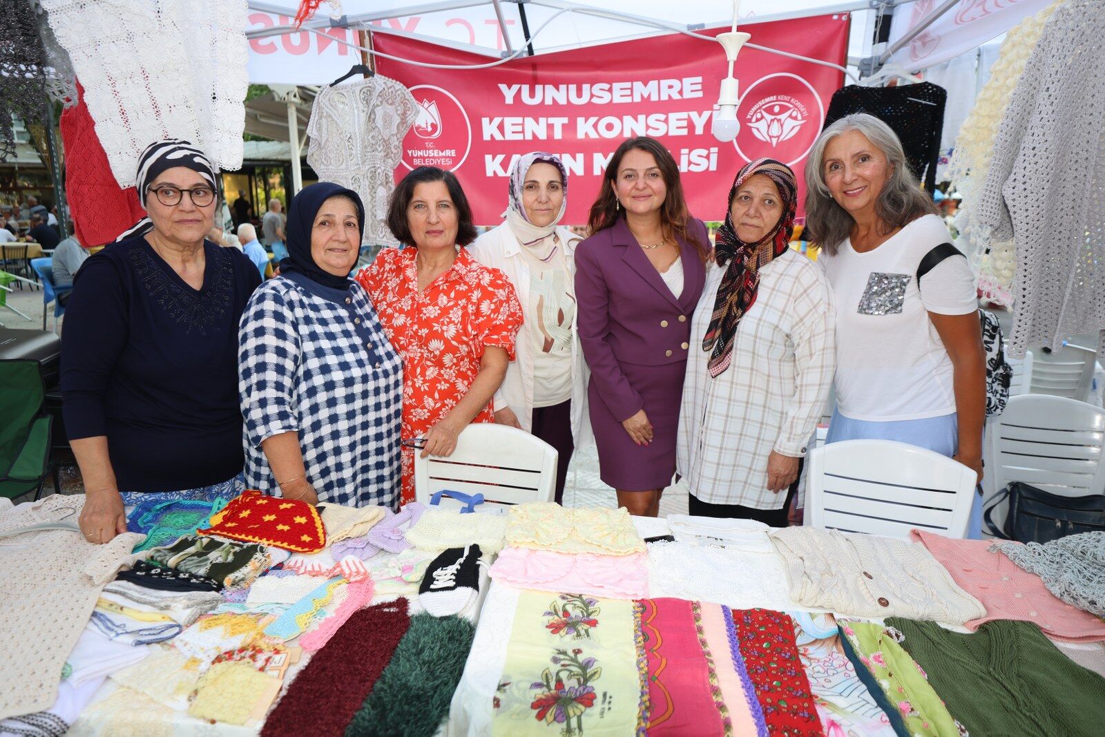 Üreten Kadınlar 'Kadın El Emeği Gece Pazarı'nda Buluştu1