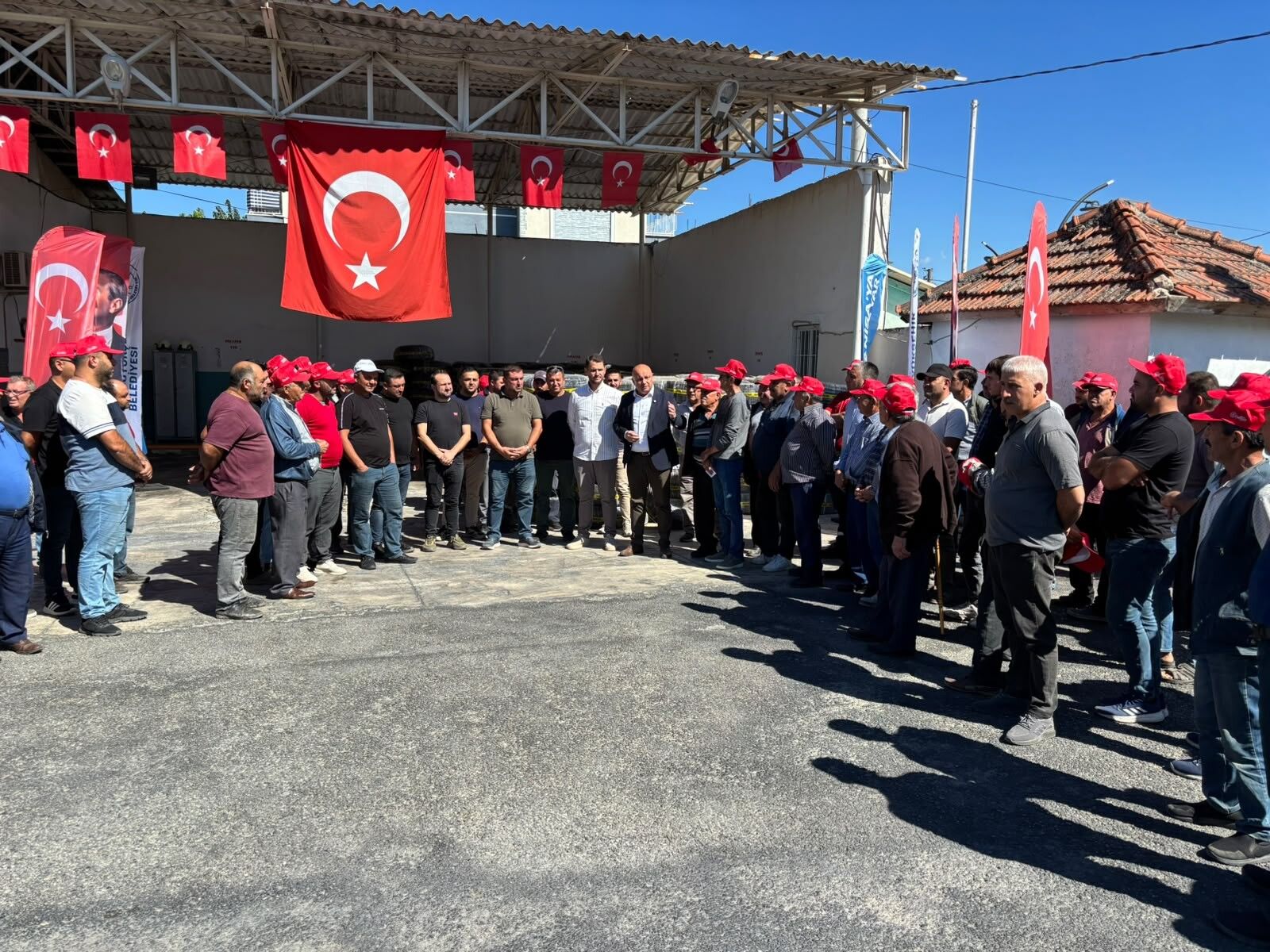 Büyükşehir’in Damlama Sulama Desteği 7 Milyonu Geçti (3)