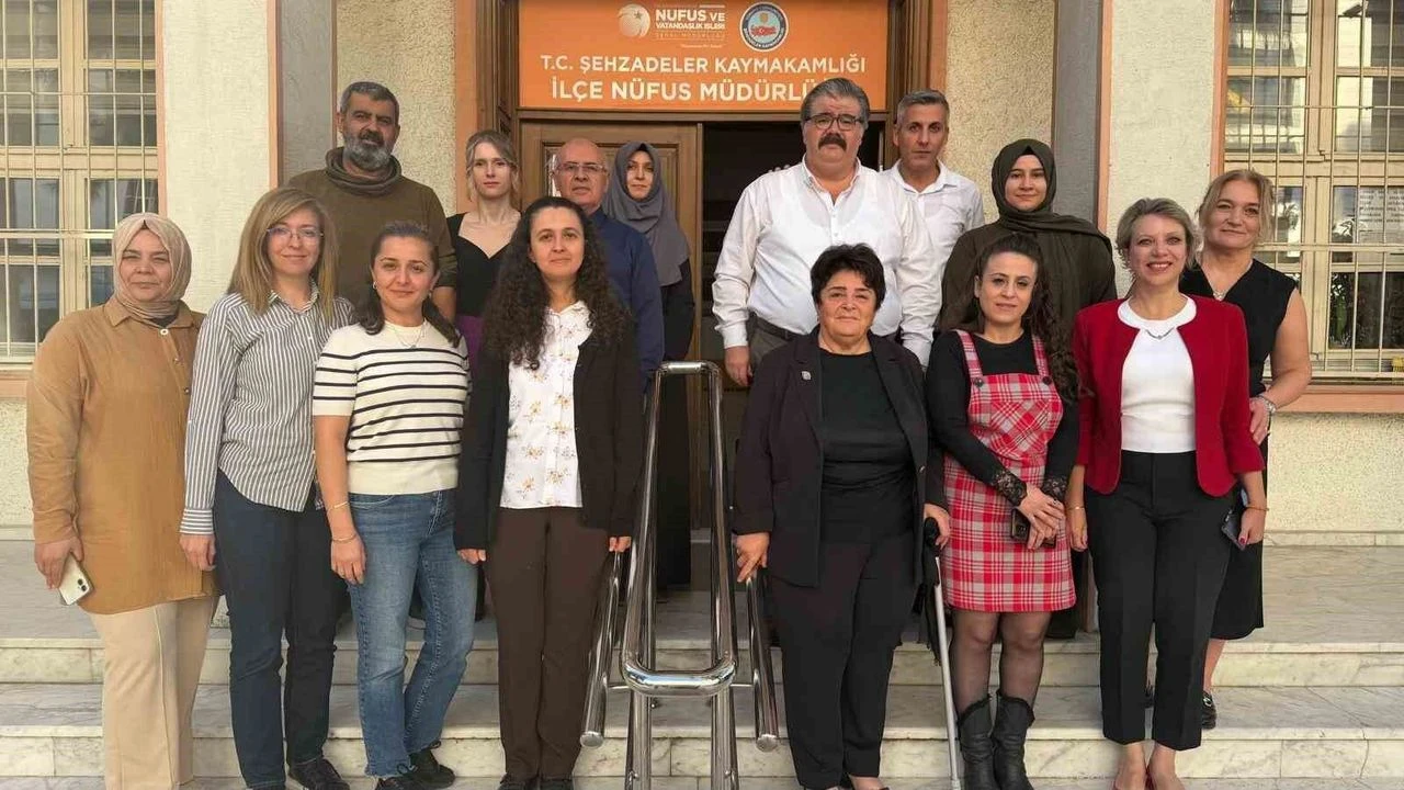 Manisa’da 45 yıllık kamu hizmeti emeklilikle noktalandı