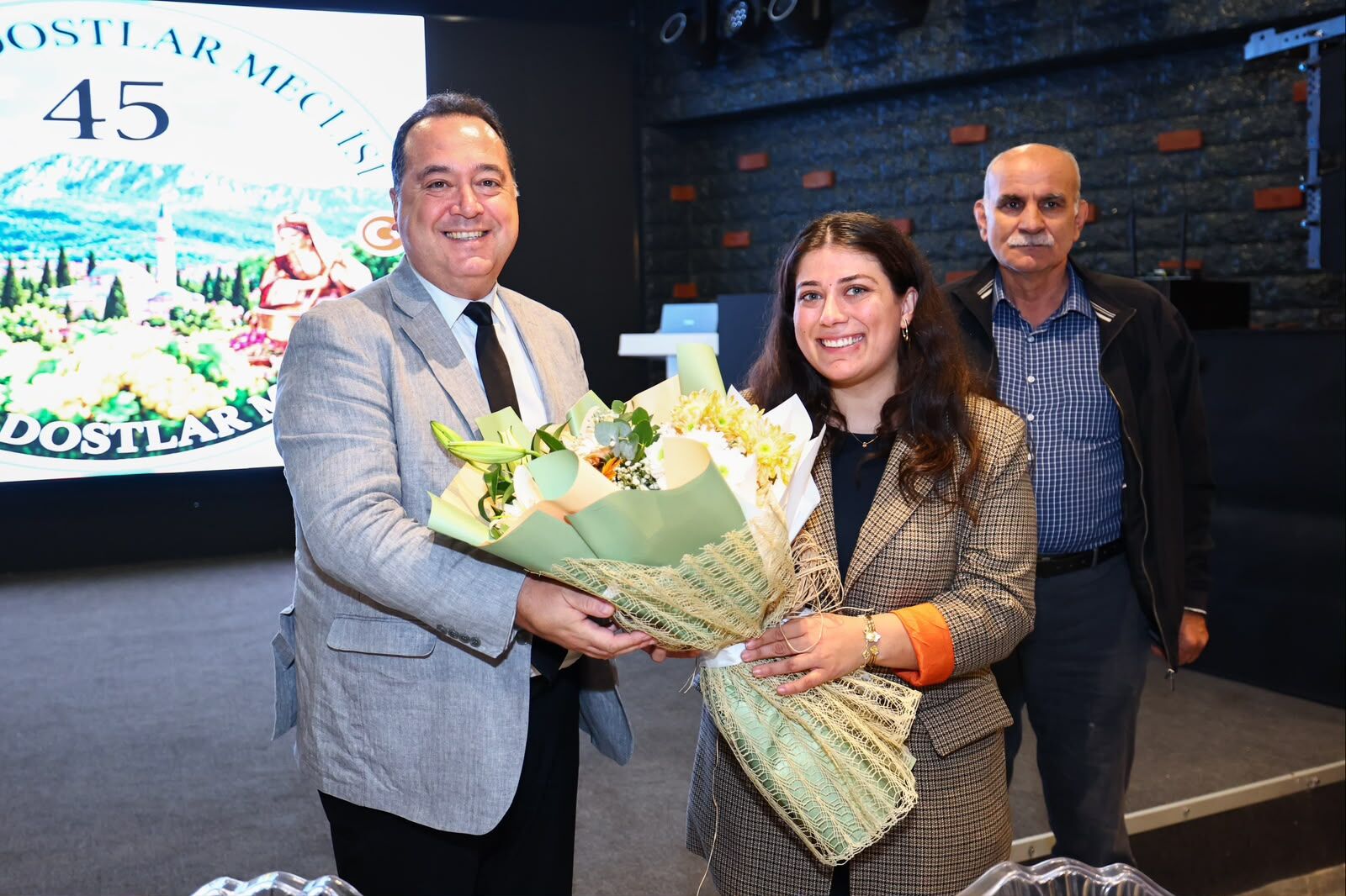 Başkan Dutlulu, Manisa Dostlar Meclisi’nde Vatandaşlarla Buluştu (11)